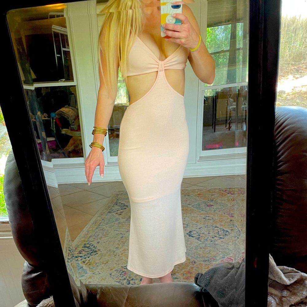 Peach cut out midi dress with slip. Size small . The brand is reverse